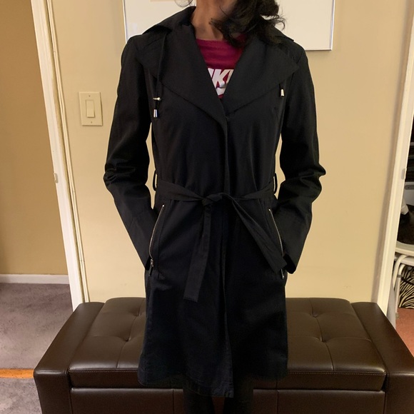 MICHAEL KORS Hooded Raincoat - Picture 2 of 8